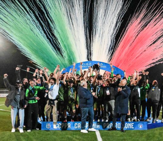 Allo Squitieri alza la Coppa Promozione ‘Massimiliano Siniscalchi’ l’U.S. Faiano 1965